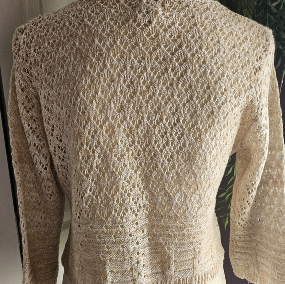 Gently used open front short cardigan (D29) - Picture 2 of 4